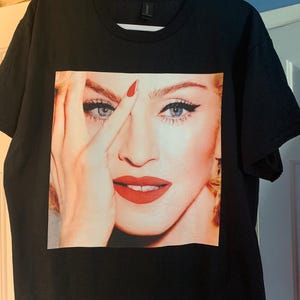 Vintage Madonna 80s Unisex T-shirt - Etsy Vintage Madonna 80s Unisex T-shirt - Etsy