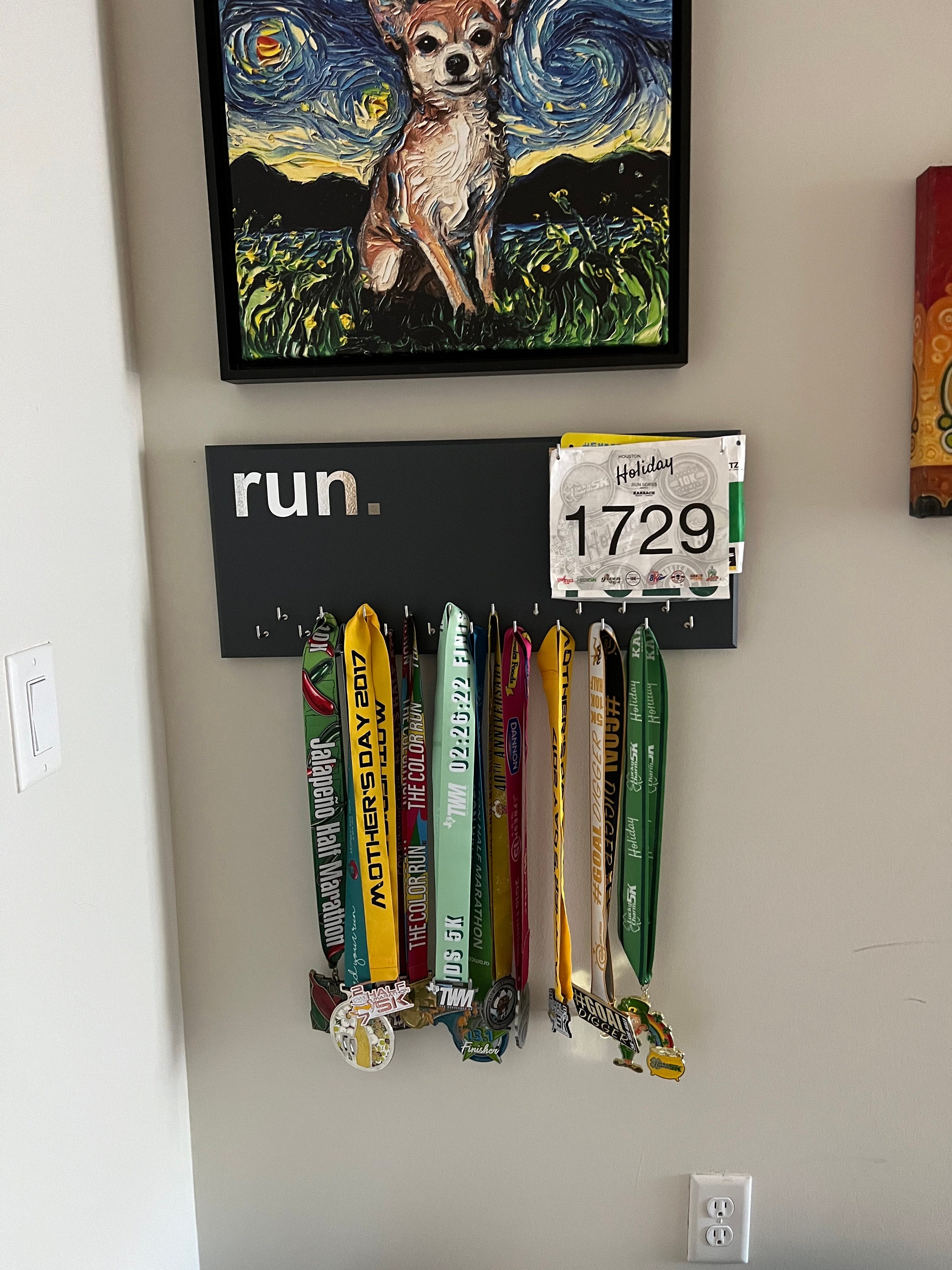 Running Medal Holder, gray or black with chrome "run." vinyl, 21 hooks and BIB holder