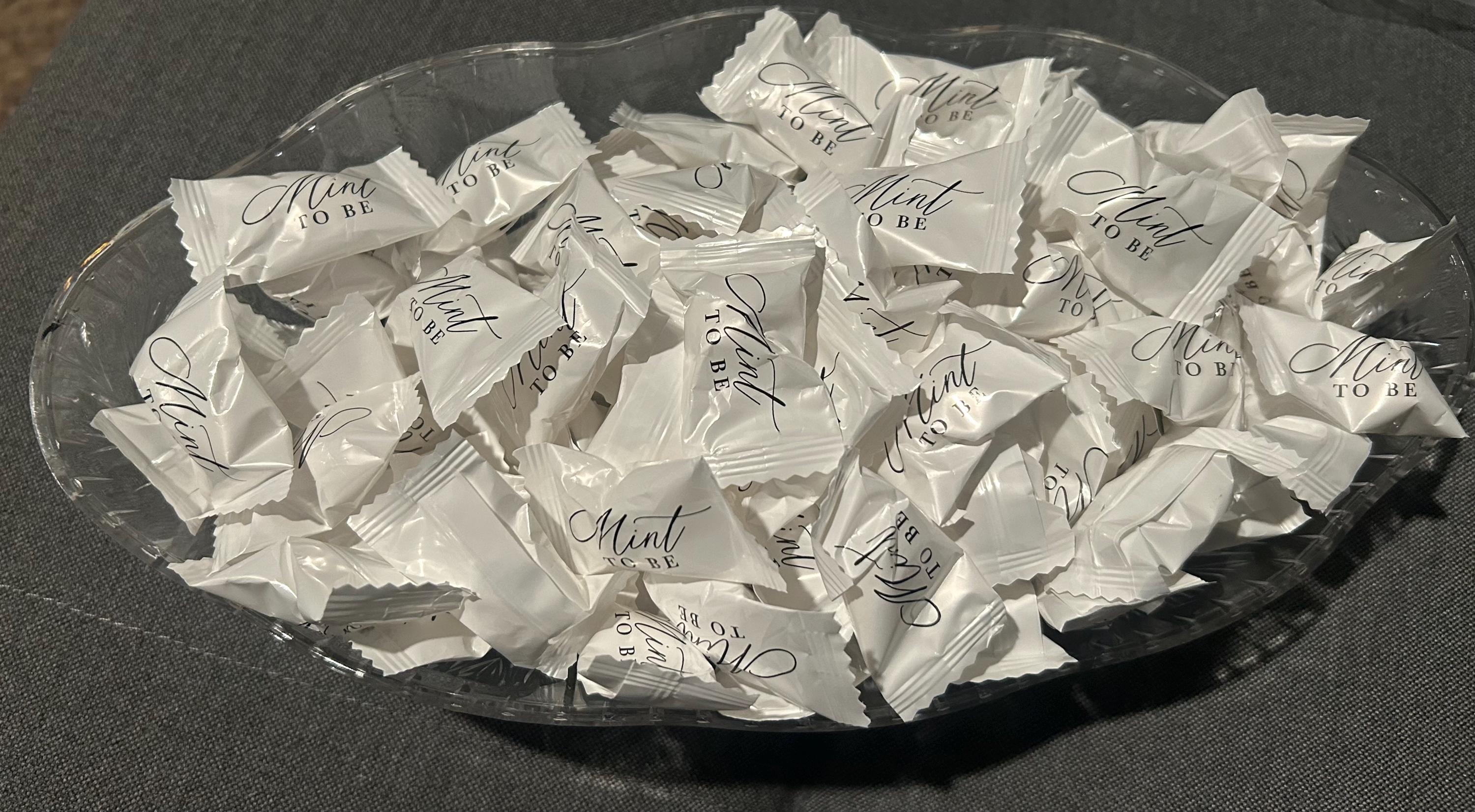 Mint To Be White Mints BULK SETS - Weiße Buttermints - Preiswertes Hochzeitsgeschenk - Einzeln verpackte Hochzeitssüßigkeiten - Hochzeitsminze