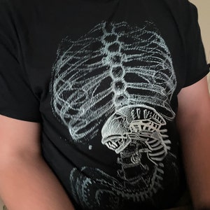 Alien X-ray T-shirt / Xenomorph Anatomy 100% Cotton Tee / Men's