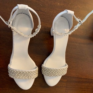 White lace sandal Bridal sandals Wedding shoes Pearl | Etsy