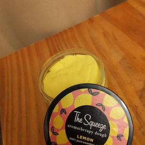 The Squeeze Study Blend Therapy Aromatherapy Dough for Focus and ... The Squeeze Study Blend Therapy Aromatherapy Dough for Focus and ...