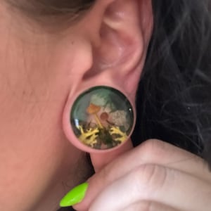 Mariah added a photo of their purchase