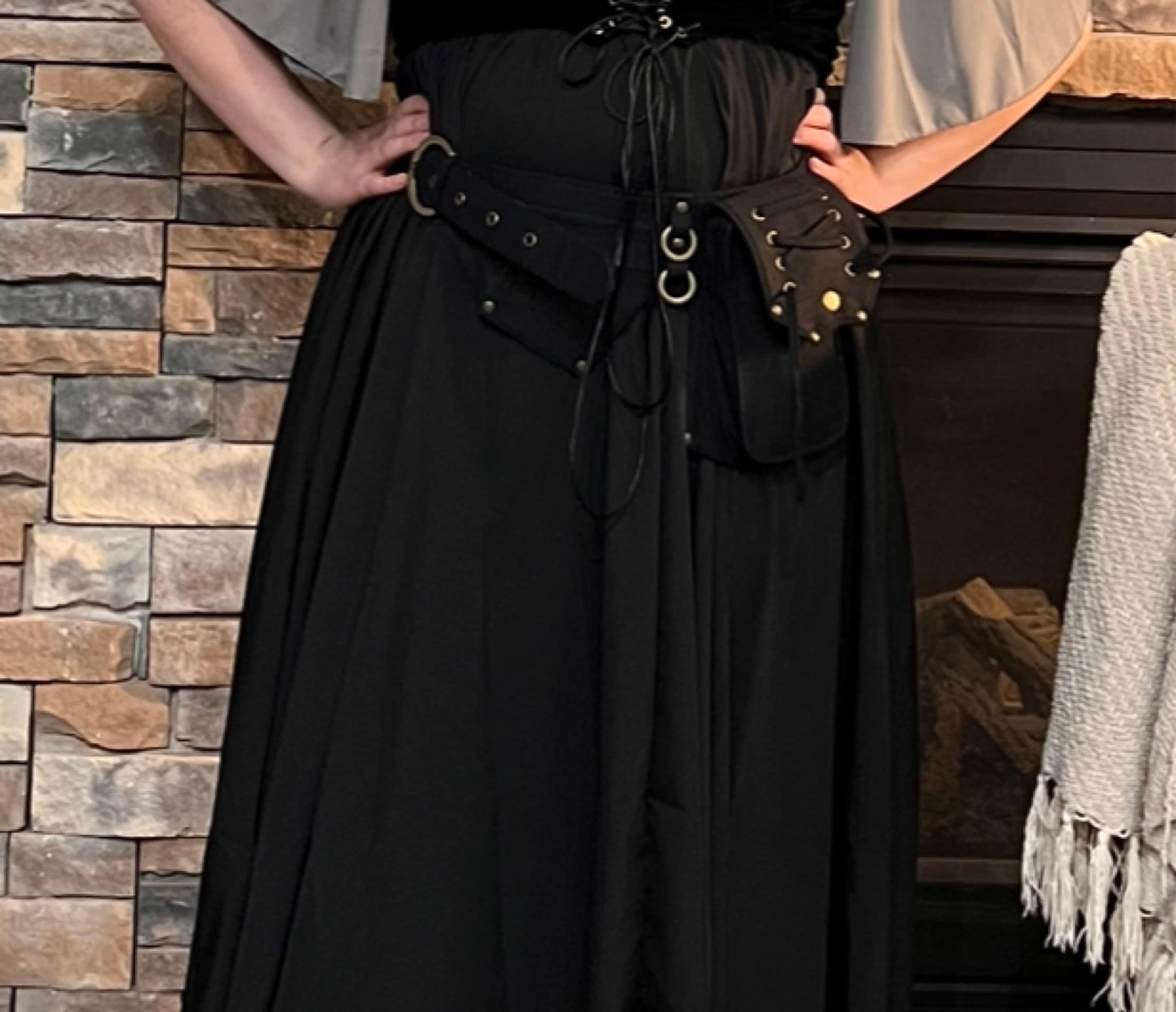 Pocket belt ~ Utility belt ~ Festival and travel hip bag ~ With 5 pockets ~ Black cotton ~ Unisex ~ The Celticbelt