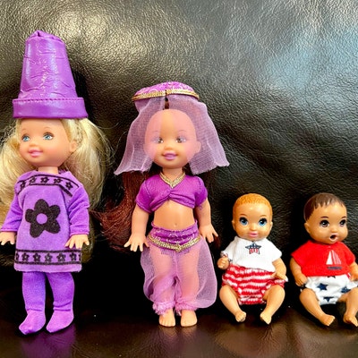 Poupée Barbie Petal Princess Raiponce - Kelly & Shelly - Mattel 2001 - Boîte Vintage