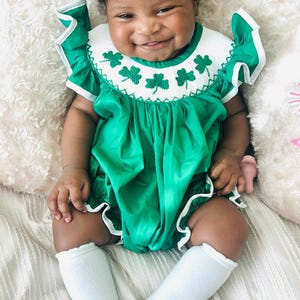 ボトムス vintage Flower bubble shortall Shamrock Smocked Bubble Romper on Solid Green- St. Patrick's