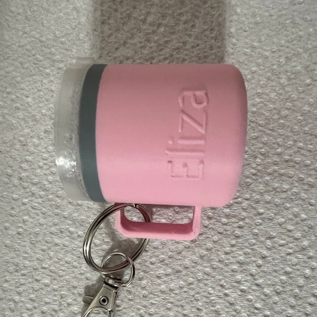 1:6 Miniature Stanley Keychain Fidget 3D Printed 
