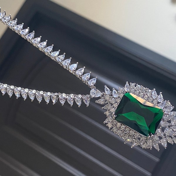 Royal Elegance Jewelry Set
