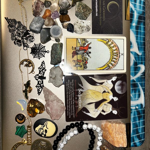 WITCHY CRYSTAL CONFETTI + Trinkets - Mystery Scoop -grab Bag of Raw ...