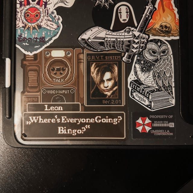 Resident Evil 4 Sticker, Leon Kennedy Sticker, Pixel Art Sticker