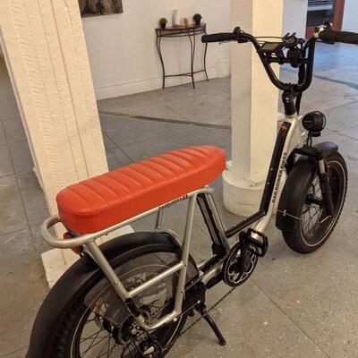radrunner seat replacement