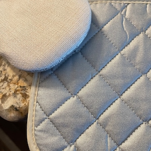 Armstrong Modern Tartan Crest Oven Mitt And Pot Holder (2 Oven Mitts + 1 Pot Holder) main image 0