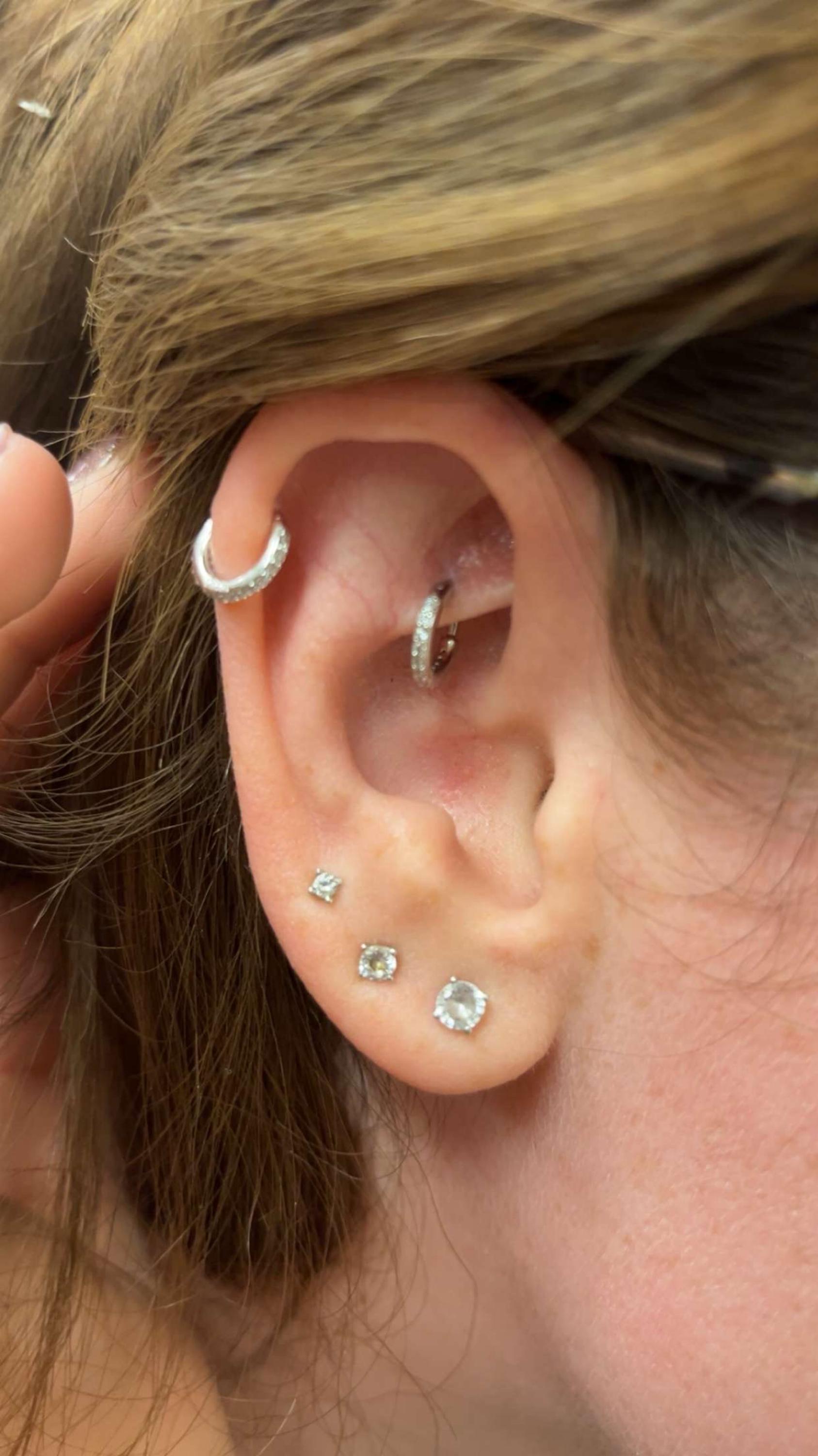 20G/18G/16G Seamless Gold Conch Clicker Paved Cartilage Gold Hoop Earrings • 925 sterling silver • tragus helix hoops • gold cartilage hoop