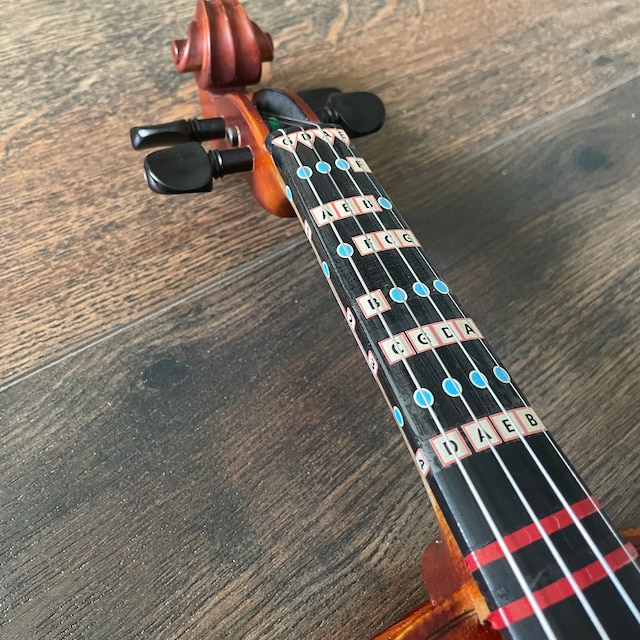 7 Rotoli Di Nastri Per Tastiera Di Violino, Adesivi Guida Per Dita Per Violino, 65,8 M, Per Esercitarsi Con Le Posizioni Delle Dita Per Principianti Sulla Tastiera (7 Colori - Foto 9