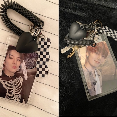 Acrylic Black Heart Kpop Photocard Holder With Keychain, ID Badge Clear ...