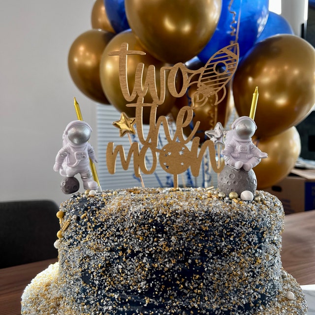 Wooden Space Cake Topper – Two The Moon Design For Outer Space Birthday Party Decorations