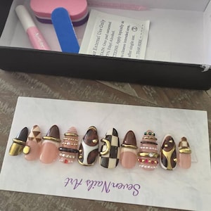Steffanie added a photo of their purchase