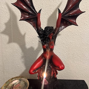 Jazmin added a photo of their purchase