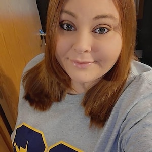 Alisa added a photo of their purchase