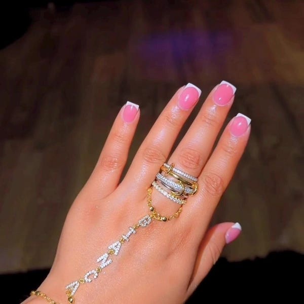 Custom Name Hand Chain Bracelet Gold Personalized Hand Chain Dainty ...