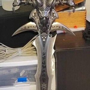 WOW フロストモーン ソード 2.0 コスプレ リッチキング 鋼鉄 金属武器