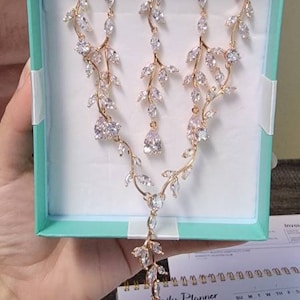 Wedding backdrop vine necklace earrings Beautiful Bridal Jewelry Set Rose gold Plated Necklace and Earrings Set Shiny Leaf for Bride Eva