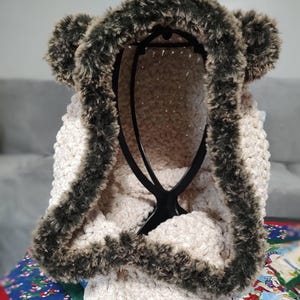 Free Crochet Pattern DIY Tutorial: Fluffy Hooded Bear Cowl (quick