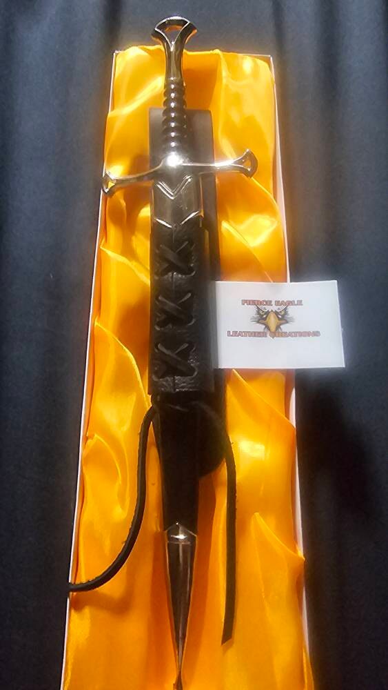 14&quot; Anduril Dagger with Sheath and Leather Frog. Short Sword, Knife Scabbard for Renaissance, Cosplay, Pirate, Medieval, Halloween, Birthday