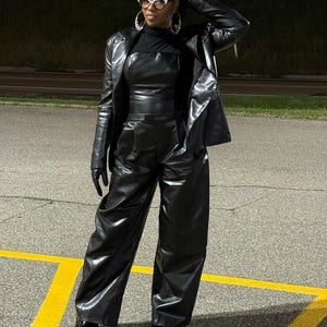 Tyneisha added a photo of their purchase