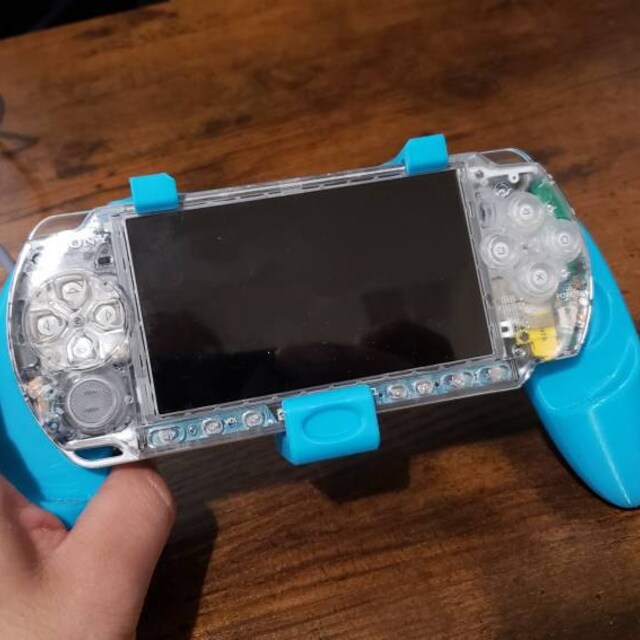 PSP 1000/2000/3000 コンフォートグリップ（PSP STREET 非対応