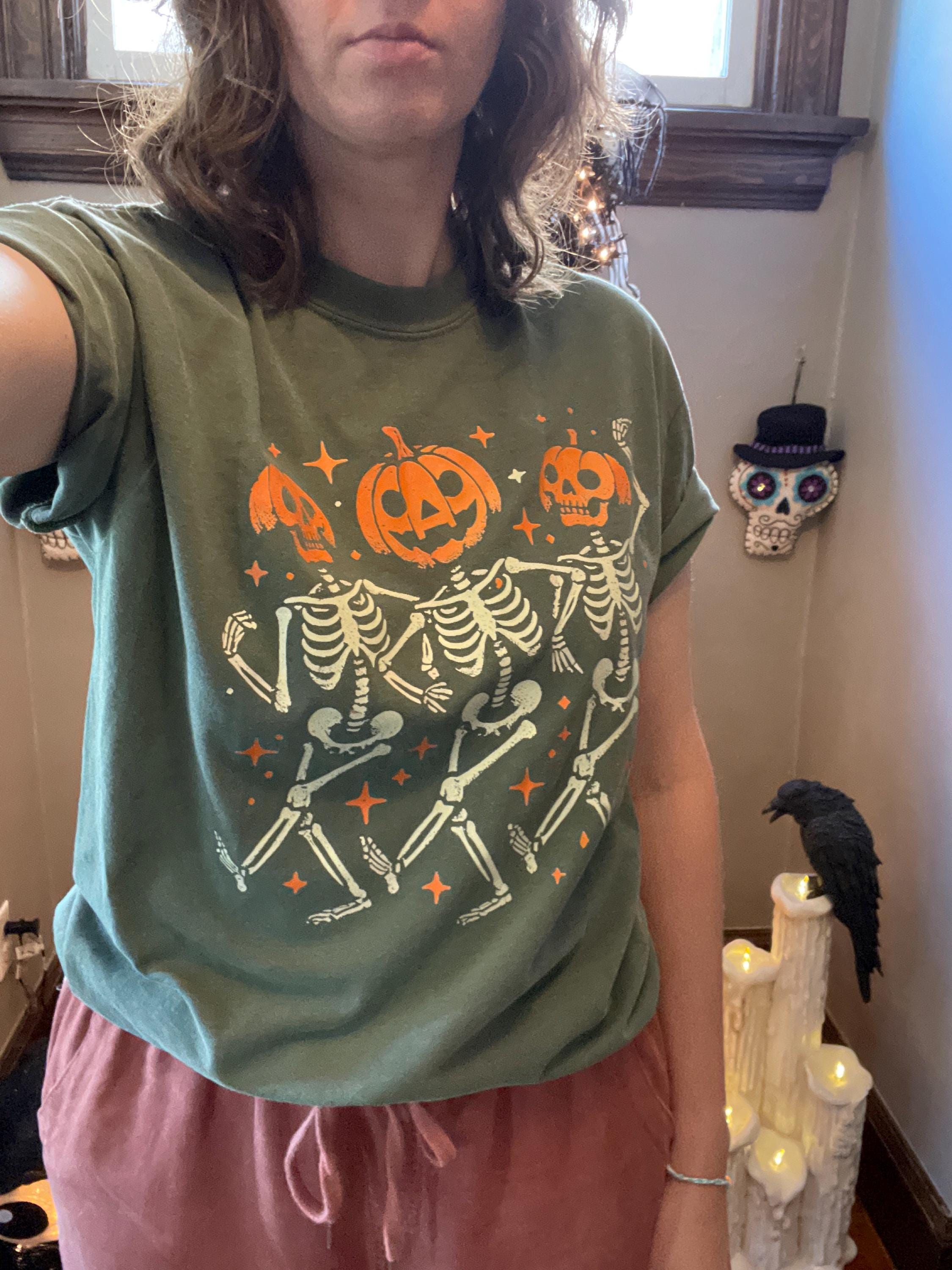 Pumpkin Skeleton Halloween Shirt, Pumpkin Halloween Tee, Halloween Skeleton Tee, Pumpkin Shirt, Spooky Season T-Shirt, Fall Shirt for Women
