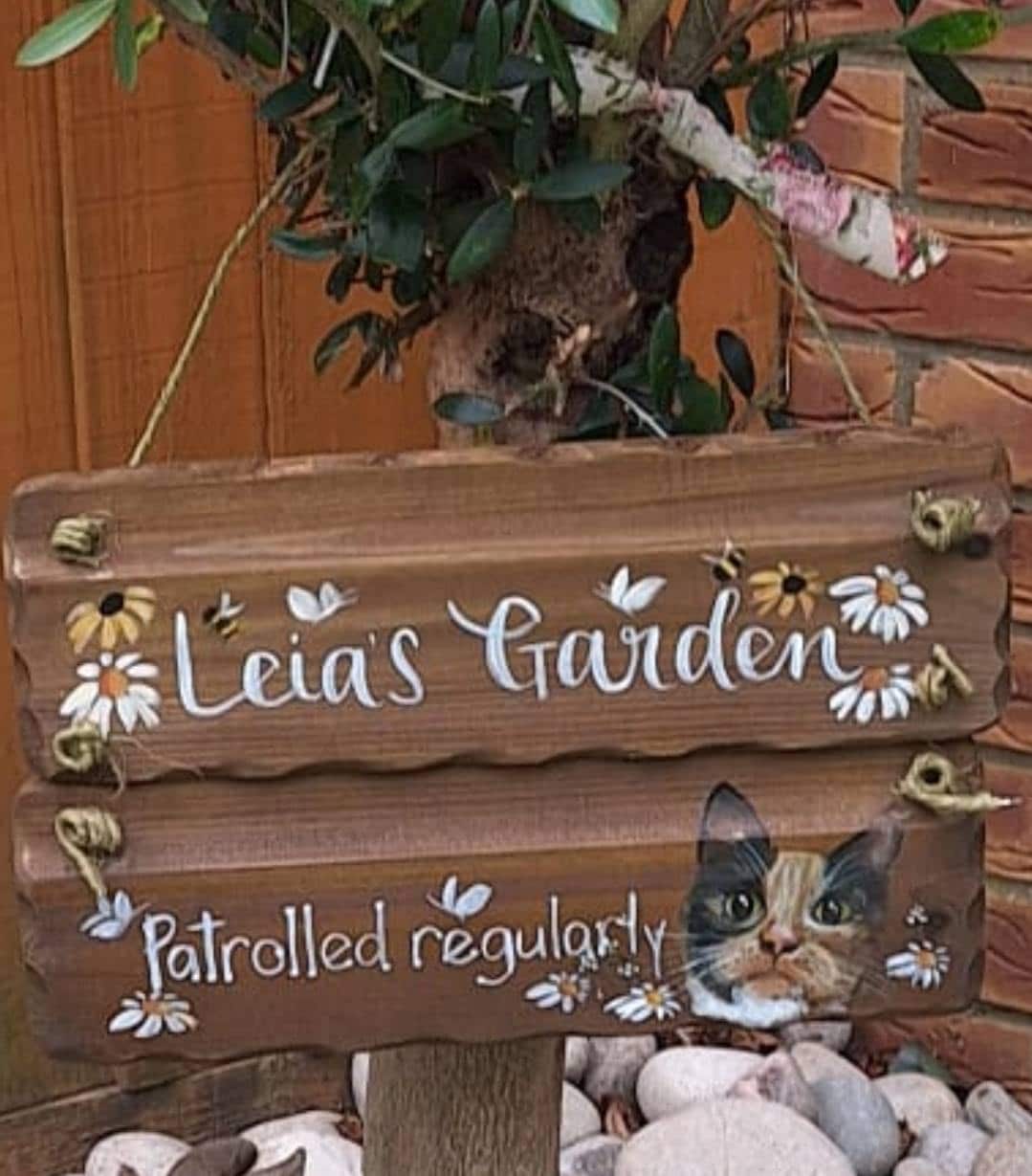 Custom Grandad&#39;s garden plaque. Unique birthday, anniversary & memorial gift. Trespassers will be composted sign. Handpainted custom sign