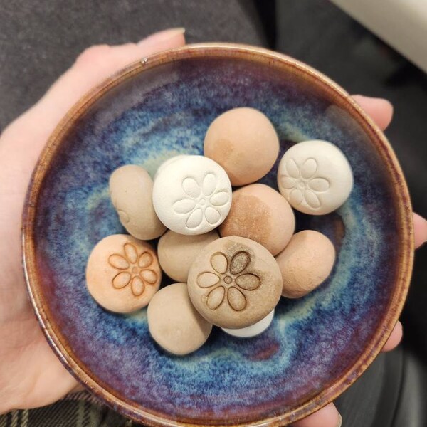Essential Oil Diffuser Stones | Ceramic Diffusers Make Cute Desk ...