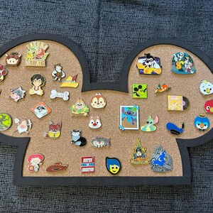 ディズニーピンボード、マウスの耳の10x17コルクボード、ミッキーピン