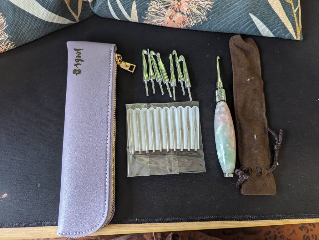 Crochet Hook Travel Case | Optional Engraving