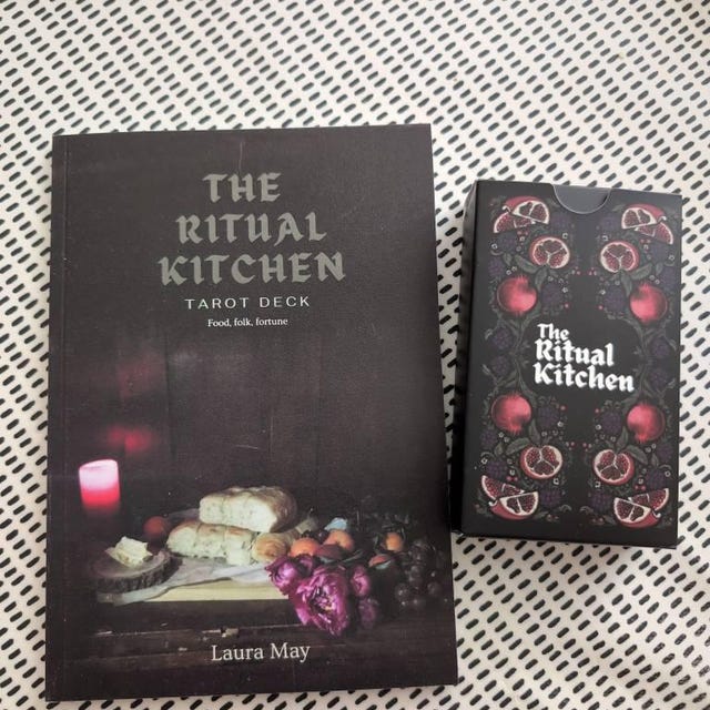 【超希少】Herbal and Spiced Culinary Tarot Recipe Tarot Deck: Illustrated Witchy Tarot With Magical Recipes