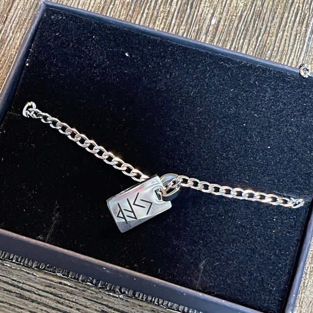 Collier Viking Homme Personnalisé – Prénom En Runes – Acier Inoxydable Et Cuir