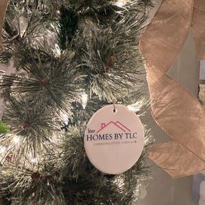 Taylor added a photo of their purchase