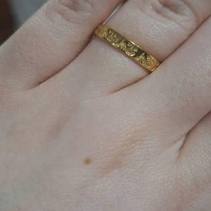 Abigayl added a photo of their purchase