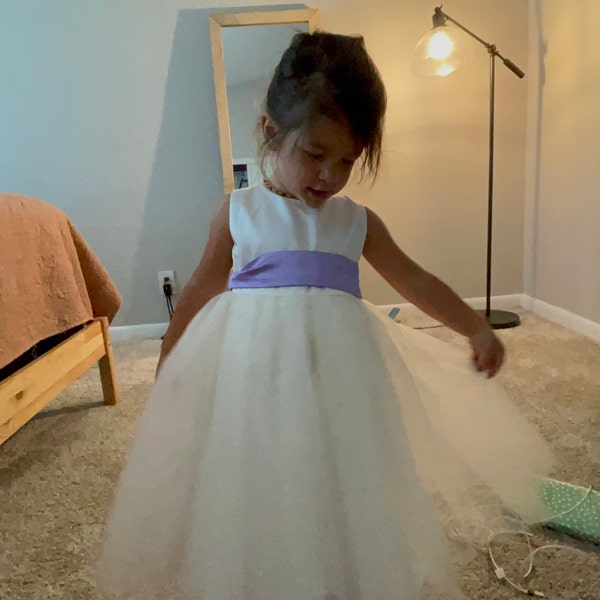 Ball-Gown Flower Girl Dress with Lace Edge Hem Ivory
