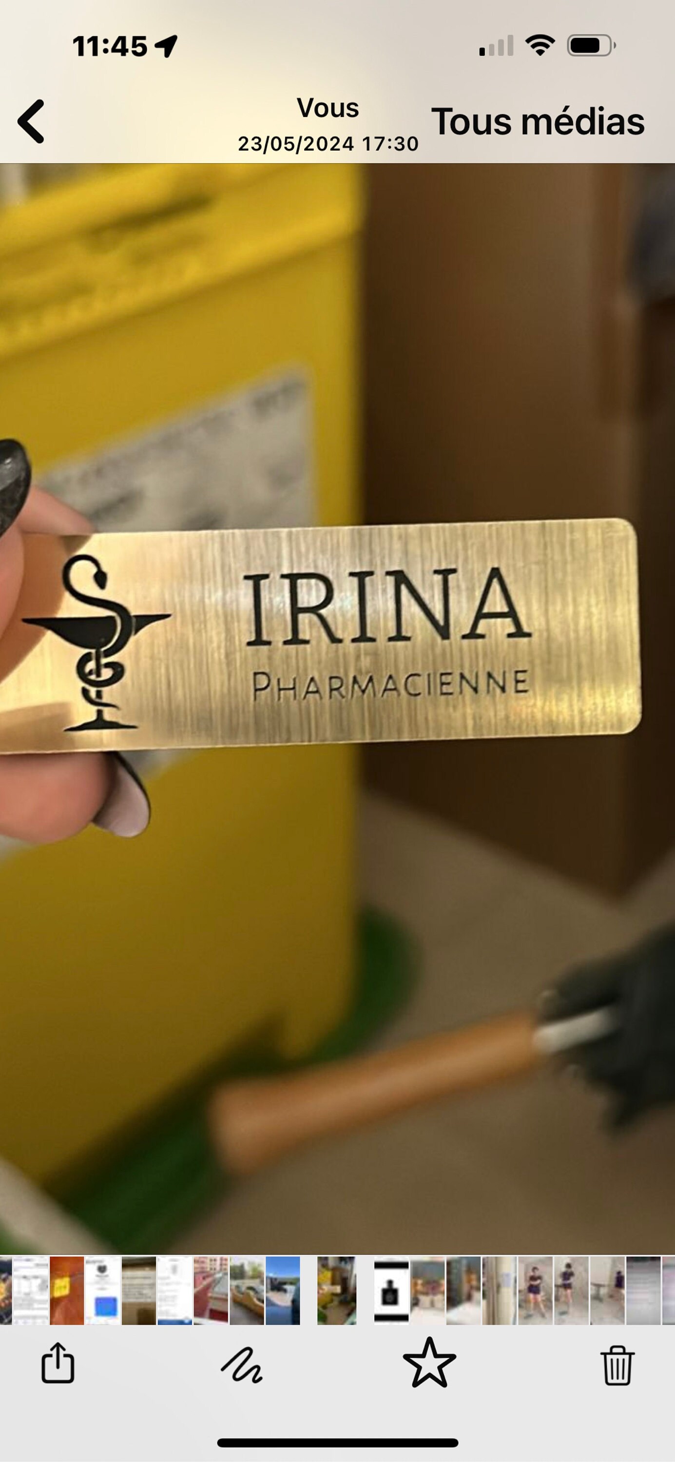 Personalized Name Golden Pharmacy Badge, Pharmacist/Preparer/Nurse/Midwife/Caregiver Magnet, Gift for Medical Staff