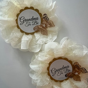 Sunflower Grandma To Be Tinplate Badge Pin, Grandpa To Be Button Pin For New Grandparents, Yellow Rosette Baby Shower Award Ribbon Pin, Sunshine Theme Gender Reveal Party Decoration
