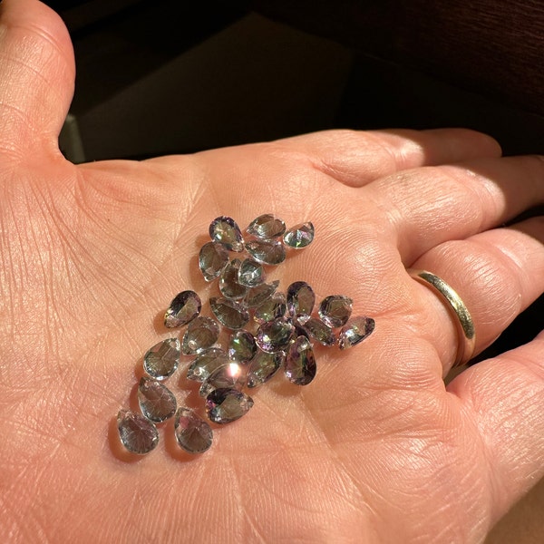 10 Peridot Splitter 3–5 Mm Im Set – Echter Peridot, Mit Zertifikat, Für Schmuck & Basteln