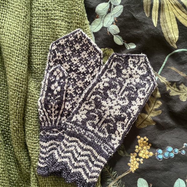 Selbu Mitten Pattern Flowers and Forests Selbu Mittens, Digital Knitting Pattern - Etsy