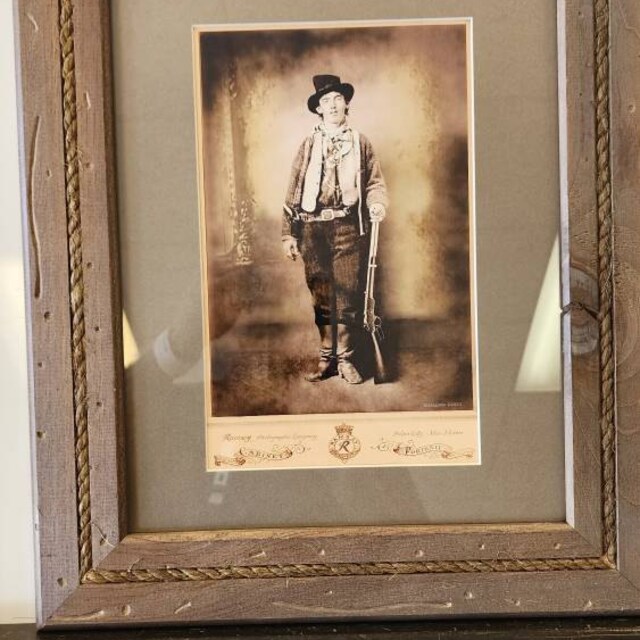 Billy the Kid Photograph: Restored Old West Portrait Art Print - Etsy