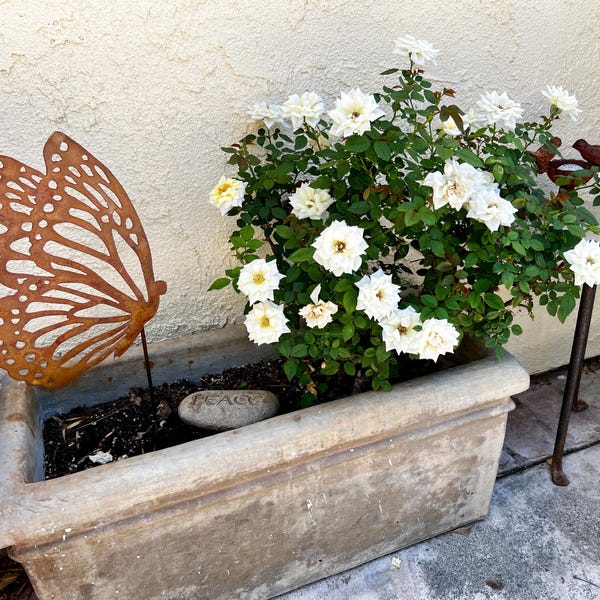 Rustic Metal Standing Rabbit Yard Art With Stake Steel Bunnies Metal ...