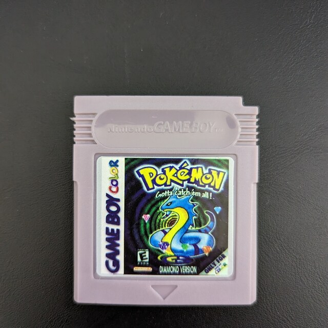 Pokemon Brilliant Diamond made me buy an old GameBoy for Christmas