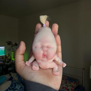シリコンドール　エギーベビー　eggy baby Solid Silicone Eggy Baby: Fantasy Creature Doll, Made to Order - Etsy