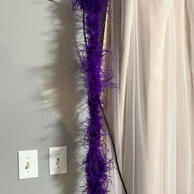 Boa Di Piume Violetto Da 2 Metri E 40 G | Perfetta Per Matrimoni, Carnevale E Decorazioni Fai-da-te