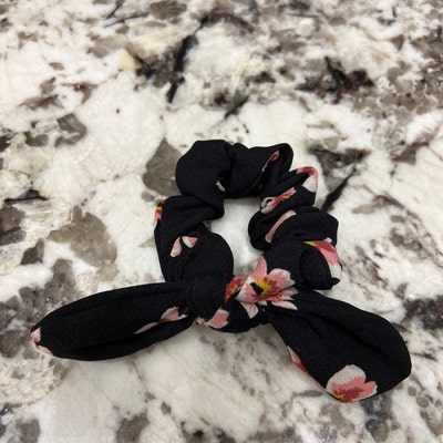 Wood Scrunchie Holder 12 Original Scrunchie Stand Scrunchie Haven - Etsy